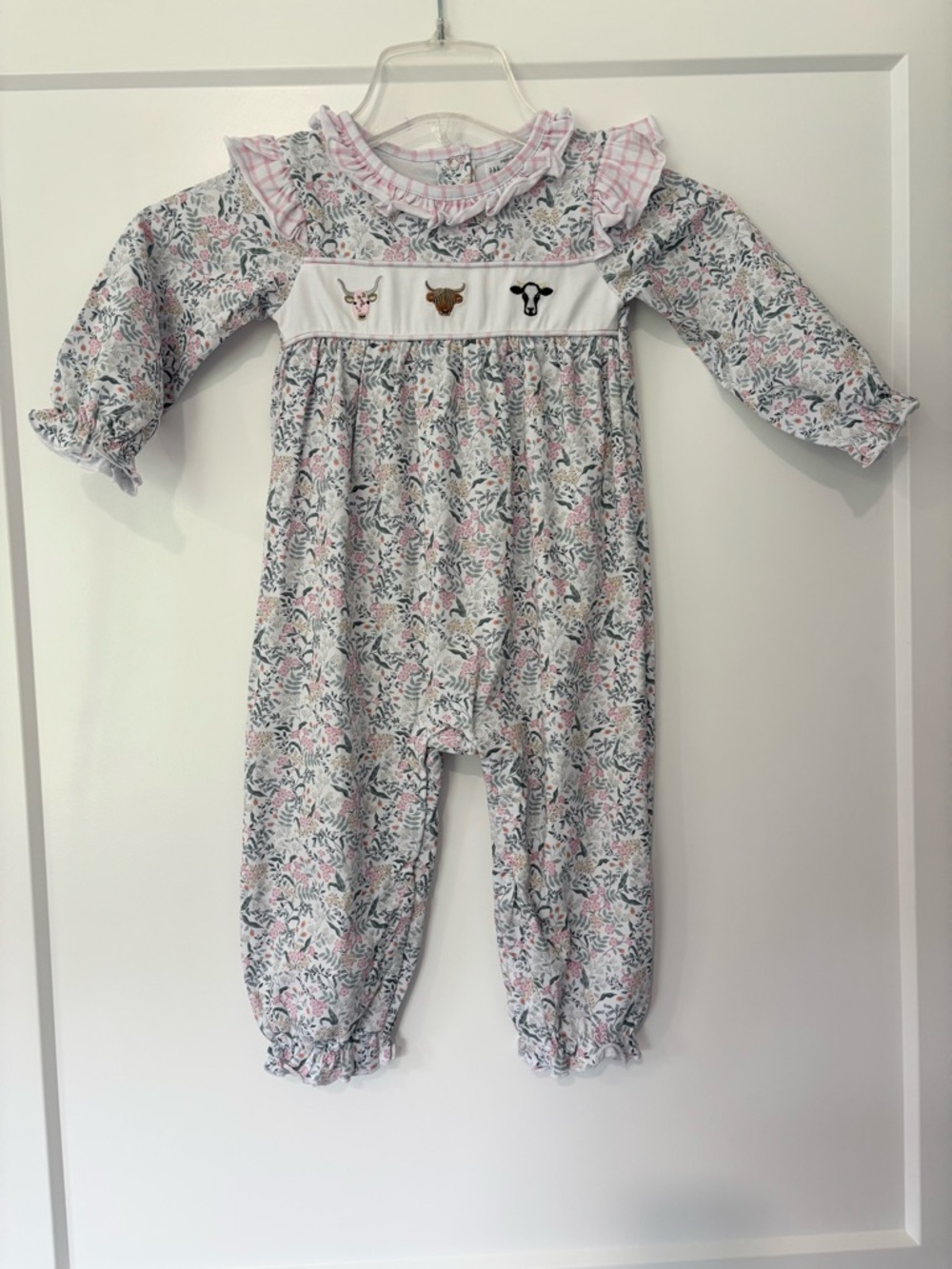Abby & Evie Cow Embroidered Long Sleeve Romper Size 24 months New